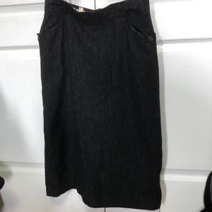 Thrifted Elknot Europe black vintage style midi skirt.